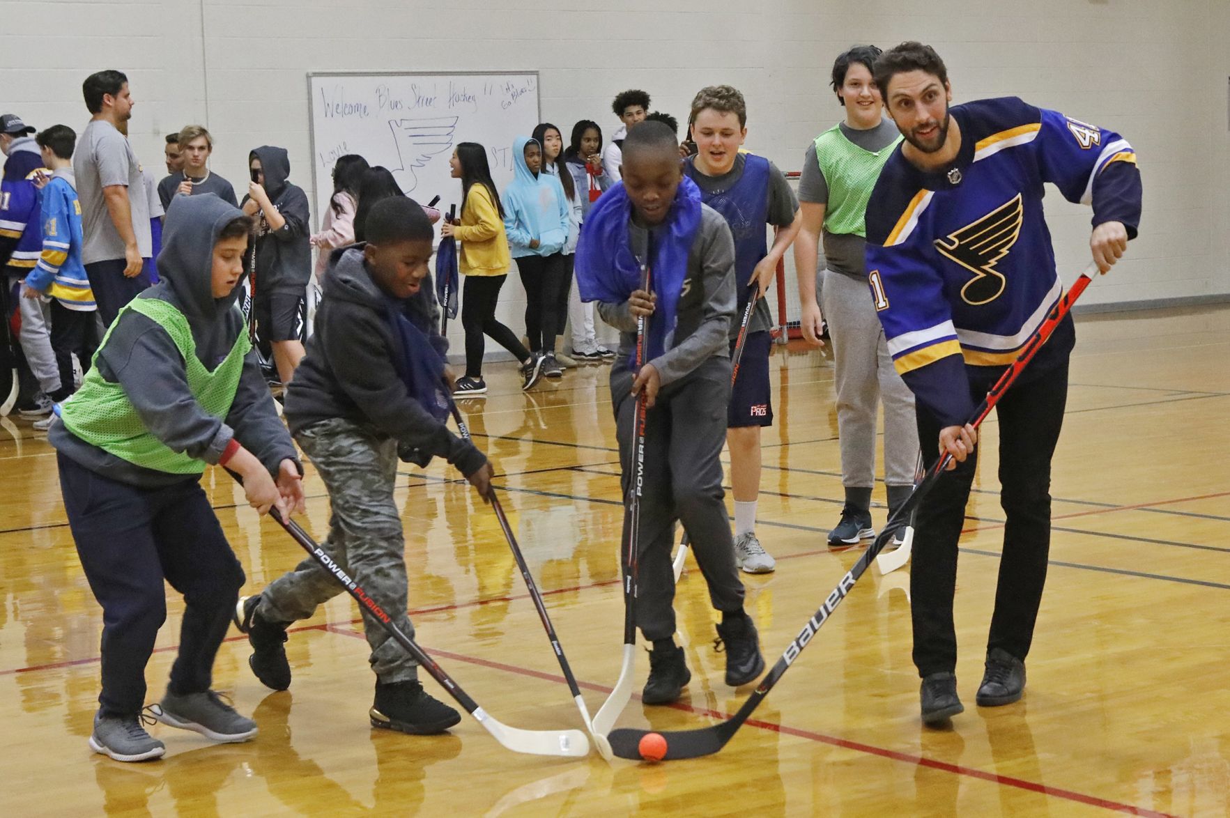 The St. Louis Blues team with Parkway Schools
